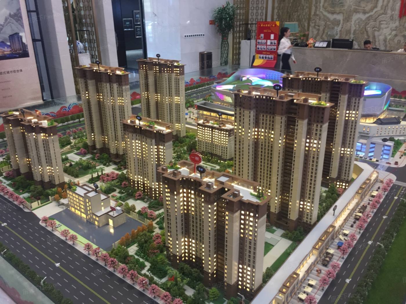 选择唐山吾悦广场人气经纪人，买房租房更安心